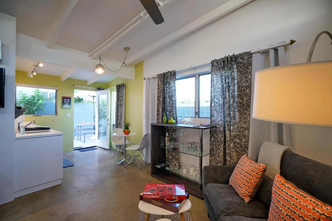 The Wesley Hotel By Avantstay Retro Spacious W Bbq Pool Spa
