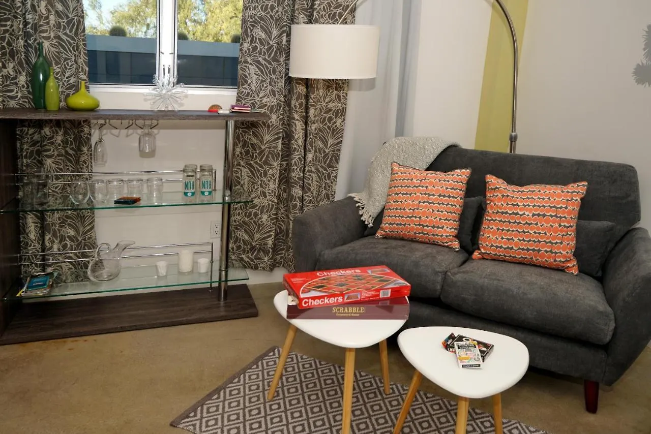 The Wesley Hotel By Avantstay Retro Spacious W Bbq Pool Spa Palm Springs