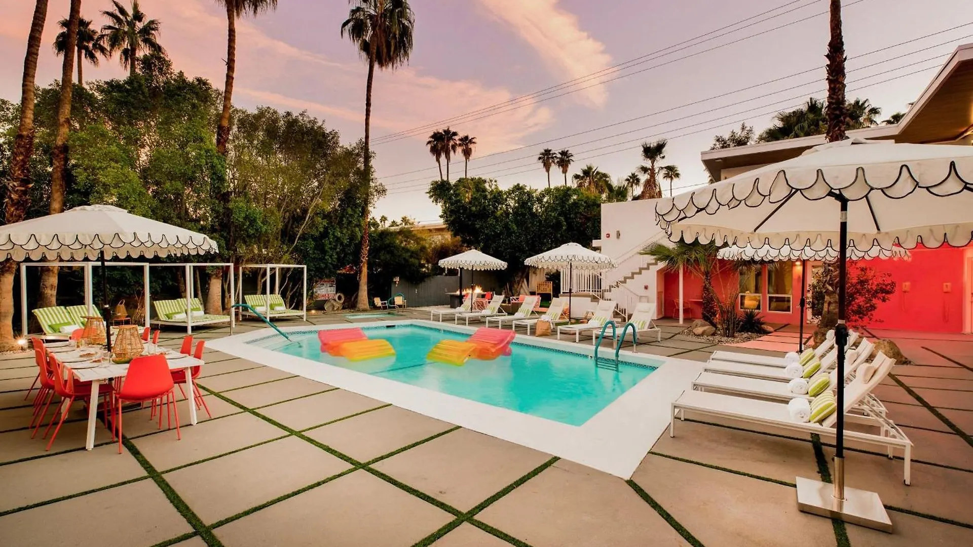 The Wesley Hotel By Avantstay Retro Spacious W Bbq Pool Spa Palm Springs
