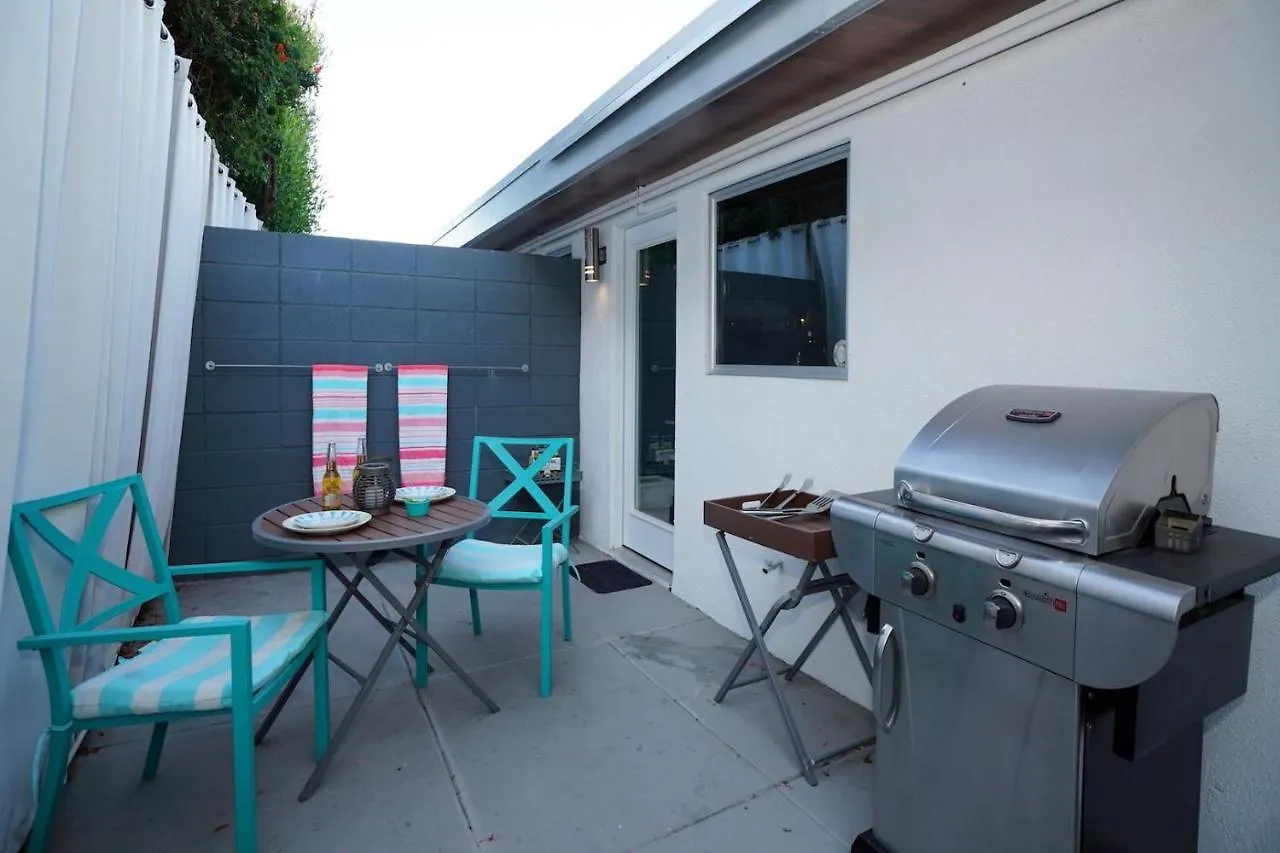 The Wesley Hotel By Avantstay Retro Spacious W Bbq Pool Spa Palm Springs
